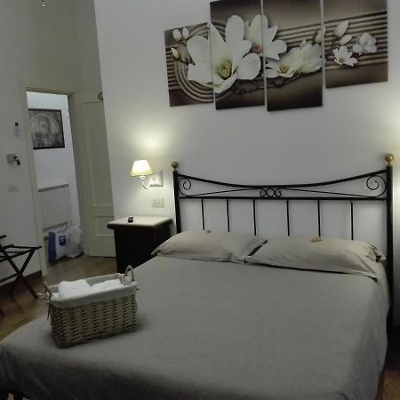 Napoli Pietrasanta Lt Bed and Breakfast Exteriör bild
